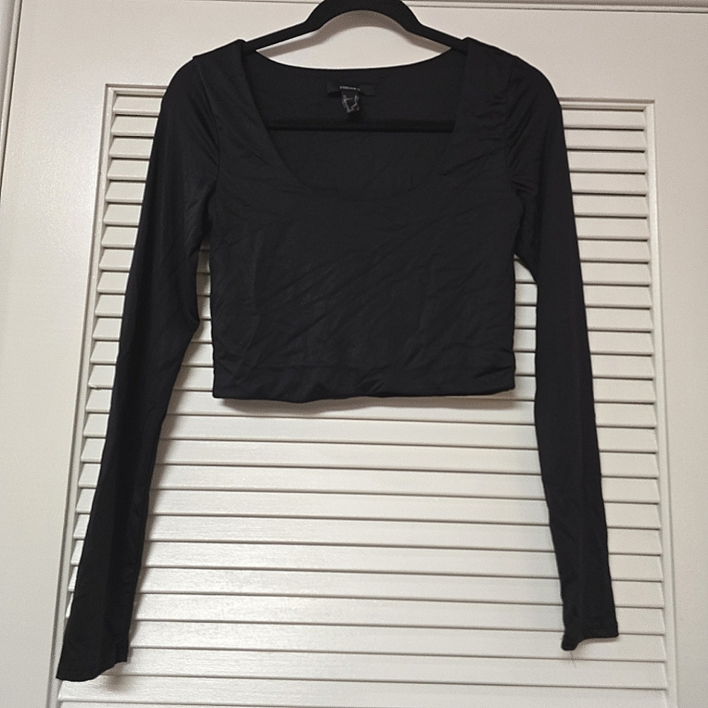 Forever 21 - Black Faux Satin Long-Sleeve Lightweight Crop Top
